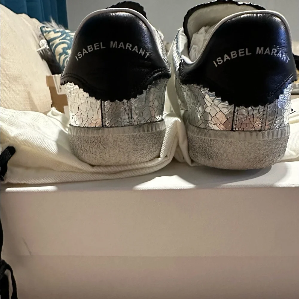 Isabel Marant Silver Metallic & White Leather Sneakers - Picture 4 of 5